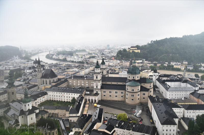Salzburg látképe esőben